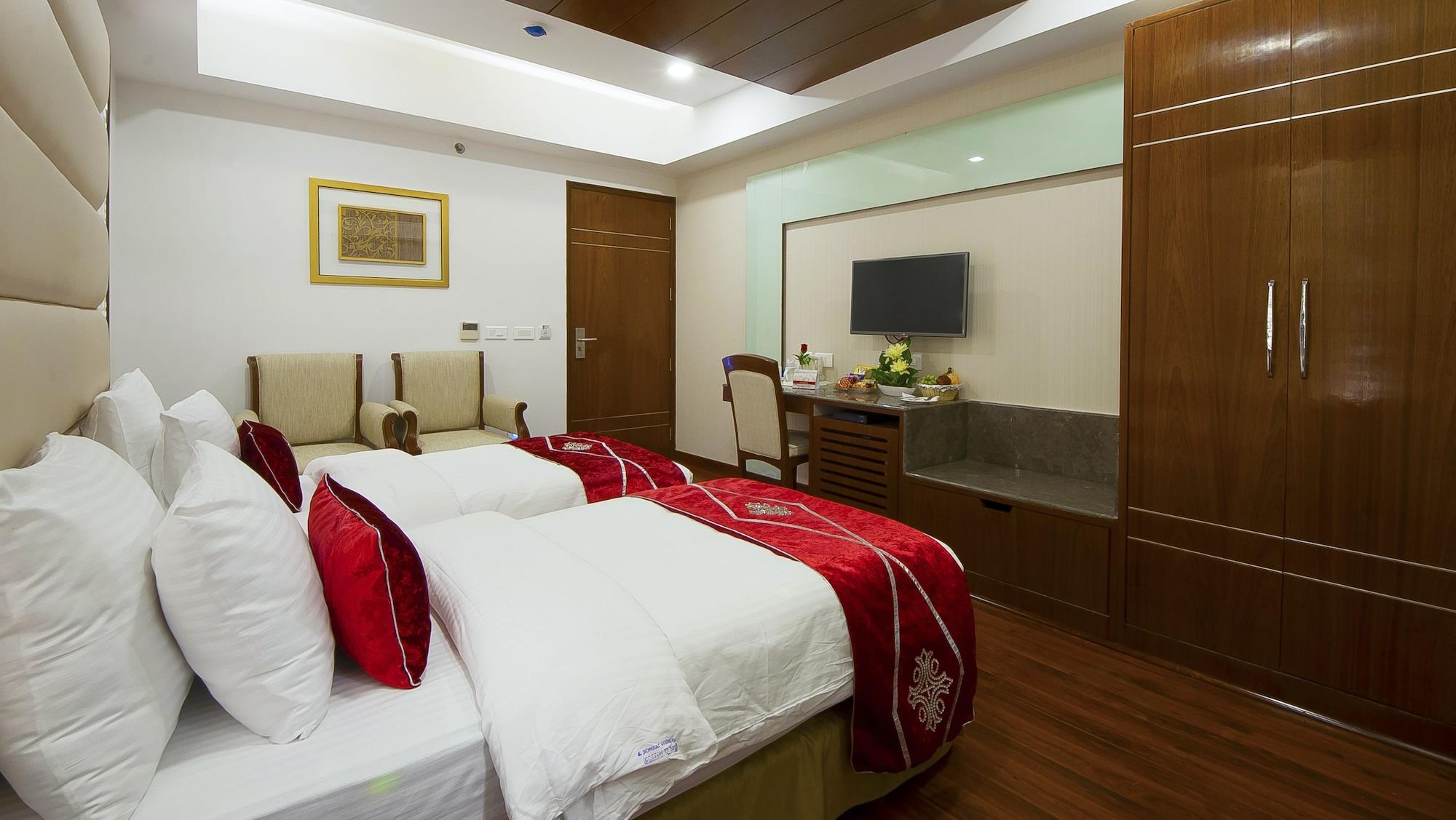Hotel Swaran Palace Dillí Exteriér fotografie