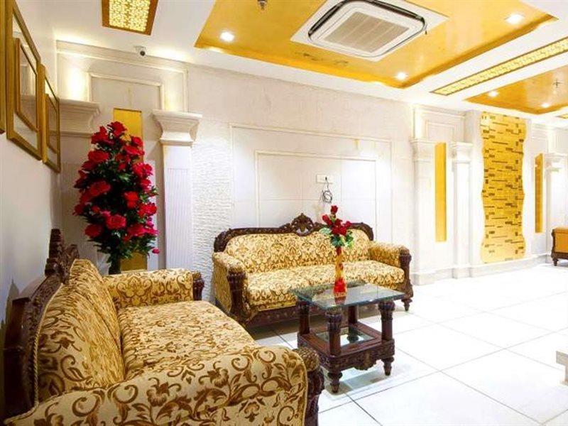 Hotel Swaran Palace Dillí Exteriér fotografie